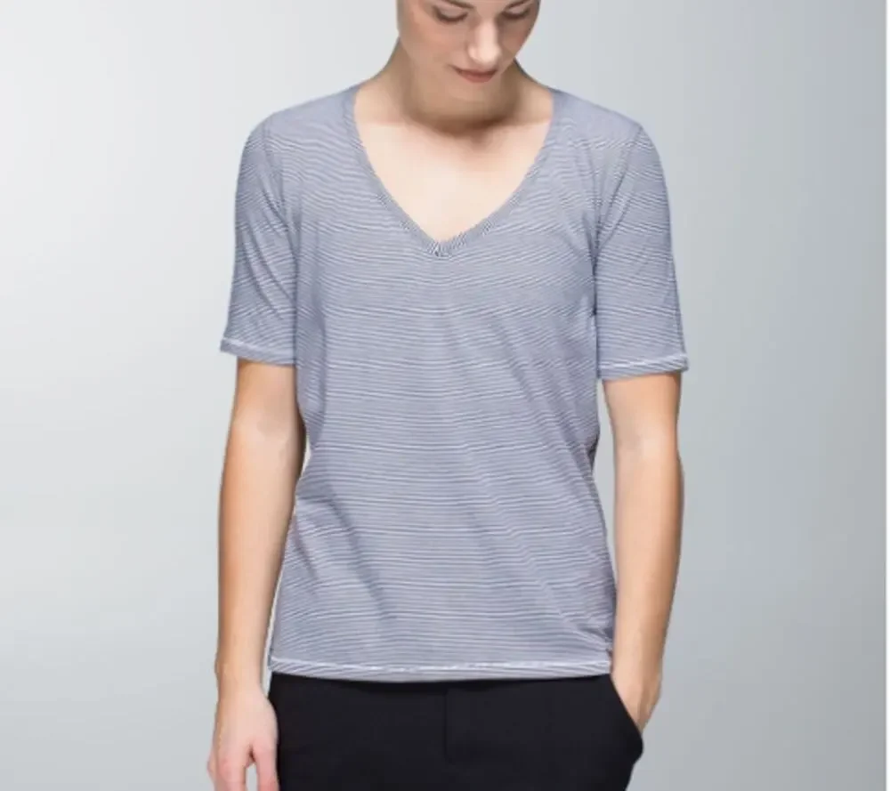 Lululemon Tonka Striped Cadet Blue & White Go Go V Neckline T-Shirt Size 6